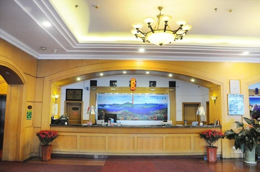 Lin Yuan Hotel Harbin Exterior photo